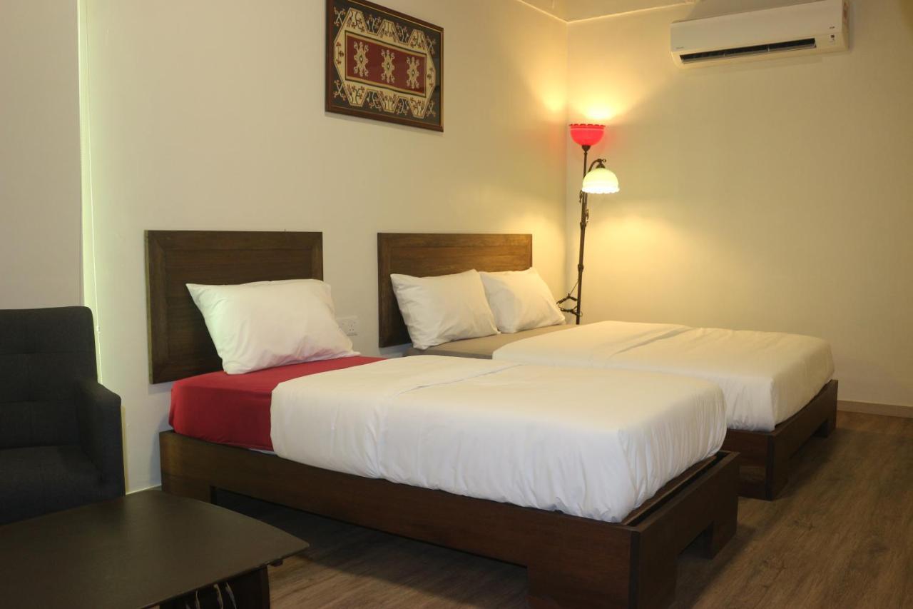 Blue Eyes Hotel Kepala Batas  Kültér fotó